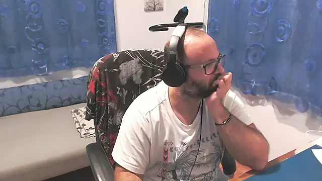 ravingr4d4 online show from 10-02-25, 10:24