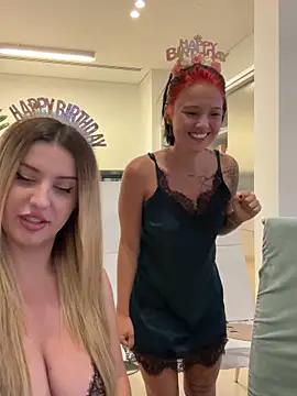 Snapshot of RoxxyDallas chatting on 09-22-25, 07:09 RoxxyDallas online show from 09-22-25, 07:09