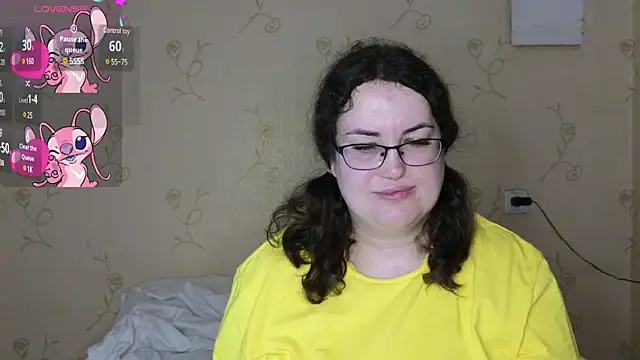 Snapshot of VladaCandy chatting on 02-21-25, 07:21 VladaCandy online show from 02-21-25, 07:21