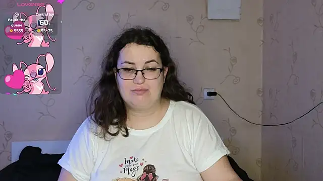 Snapshot of VladaCandy chatting on 01-18-25, 12:02 VladaCandy online show from 01-18-25, 12:02