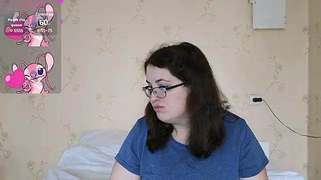 Snapshot of VladaCandy chatting on 02-27-25, 12:01 VladaCandy online show from 02-27-25, 12:01