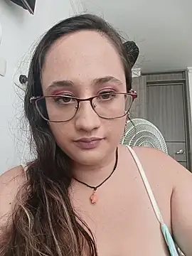 Snapshot of Karol_and_David_hotcouple chatting on 02-15-26, 06:07 Karol and David hotcouple online show from 02-15-26, 06:07