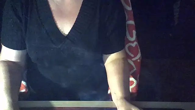 Silvia2277 online show from 11-04-25, 08:12