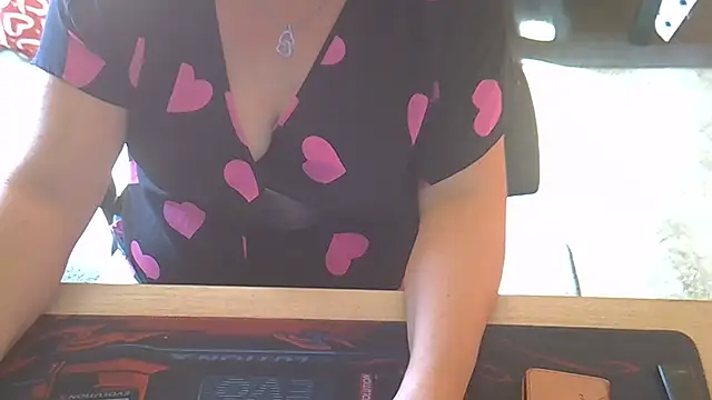 Silvia2277 online show from 10-09-25, 11:22