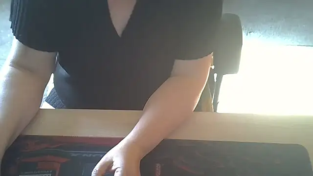 Silvia2277 online show from 10-20-25, 12:06