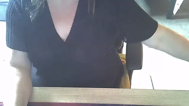 Silvia2277 online show from 10-18-25, 11:23