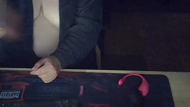 Silvia2277 online show from 09-17-25, 07:16