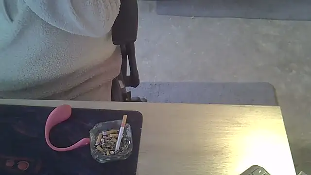 Snapshot of Silvia2277 chatting on 01-19-26, 07:01 Silvia2277 online show from 01-19-26, 07:01