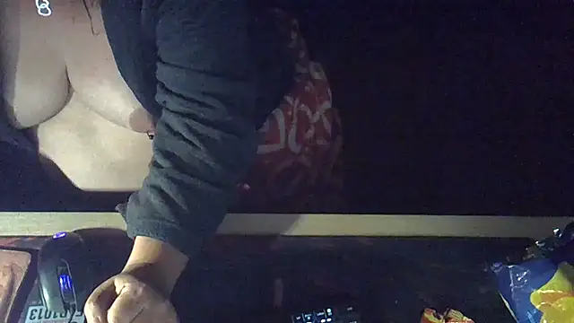 Silvia2277 online show from 10-05-25, 09:49