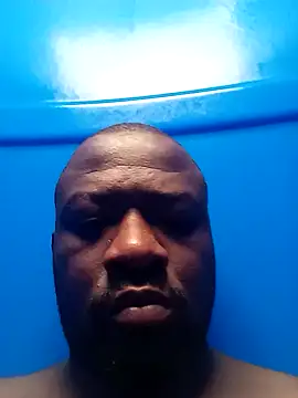 Snapshot of Robzevyrus chatting on 10-20-25, 05:42 Robzevyrus online show from 10-20-25, 05:42