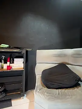 Snapshot of Abra_ham13 chatting on 07-07-26, 10:19 Abra ham13 online show from 07-07-26, 10:19