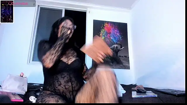 kaamilah online show from 10-31-25, 03:58