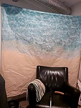 Snapshot of ASSaSINxx chatting on 10-21-25, 04:23 ASSaSINxx online show from 10-21-25, 04:23