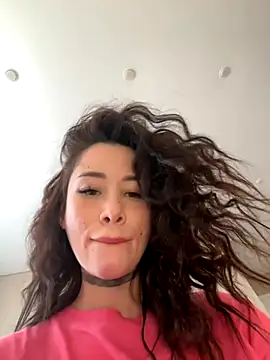 Snapshot of Yunasi chatting on 09-17-25, 01:13 Yunasi online show from 09-17-25, 01:13