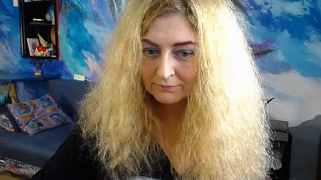 Helen1974 online show from 10-31-25, 08:38