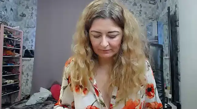 Helen1974 online show from 02-17-25, 10:07