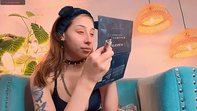 bellablack27 online show from 03-04-25, 01:28