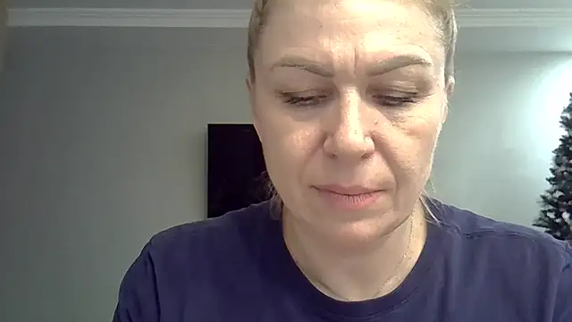 Alexandra-Rosee online show from 12-19-25, 07:05