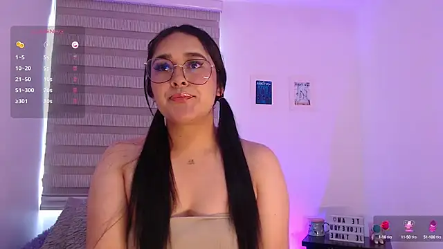 Snapshot of Megan_FE chatting on 09-16-25, 01:56 Megan FE online show from 09-16-25, 01:56