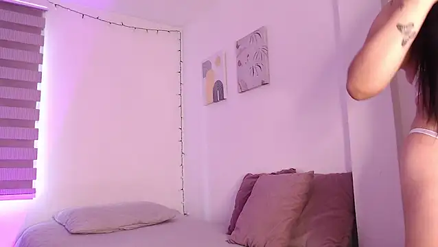 Megan FE online show from 04-22-26, 01:18