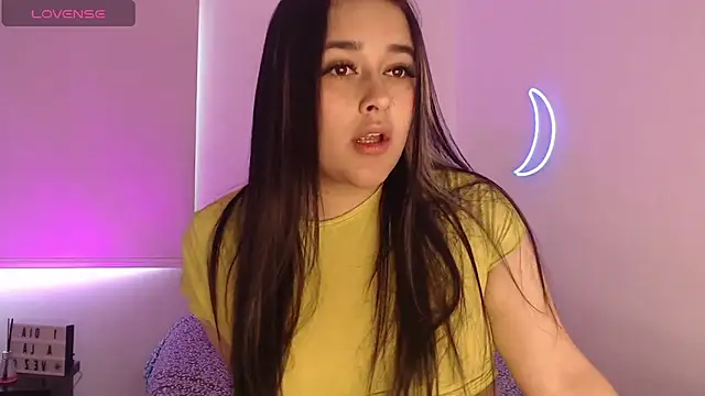 Snapshot of Megan_FE chatting on 02-16-25, 03:59 Megan FE online show from 02-16-25, 03:59