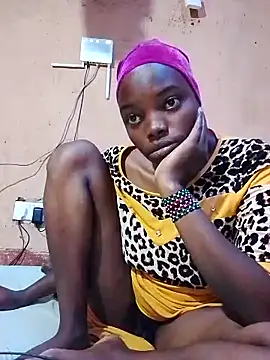 Snapshot of cute_naimah chatting on 02-15-26, 04:24 cute naimah online show from 02-15-26, 04:24