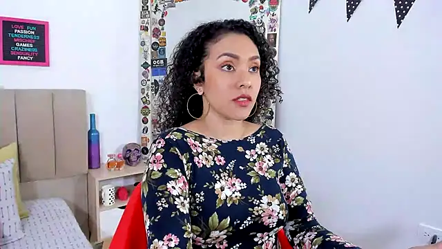 Snapshot of Zoe_Gruber chatting on 01-22-25, 12:16 Zoe Gruber online show from 01-22-25, 12:16