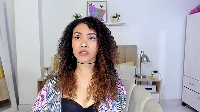 Zoe Gruber online show from 06-20-26, 12:26