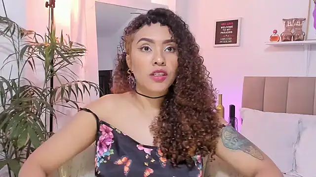 Zoe Gruber online show from 11-21-25, 09:25