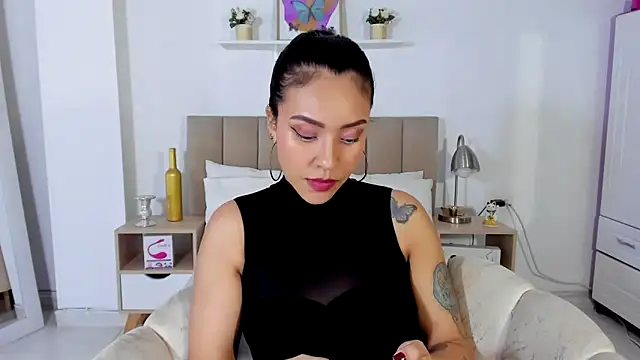 Snapshot of Zoe_Gruber chatting on 05-28-26, 11:21 Zoe Gruber online show from 05-28-26, 11:21