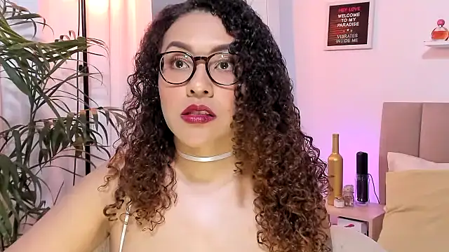 Zoe Gruber online show from 12-04-25, 11:59