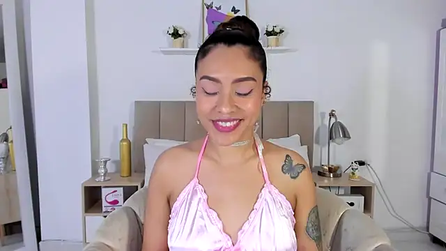Snapshot of Zoe_Gruber chatting on 05-15-26, 11:14 Zoe Gruber online show from 05-15-26, 11:14