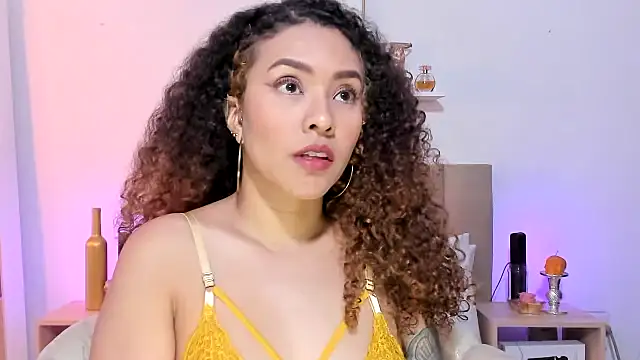 Zoe Gruber online show from 12-18-25, 01:00