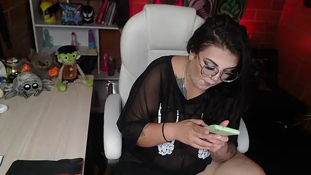 Snapshot of juliette_rd chatting on 02-28-25, 02:42 juliette rd online show from 02-28-25, 02:42