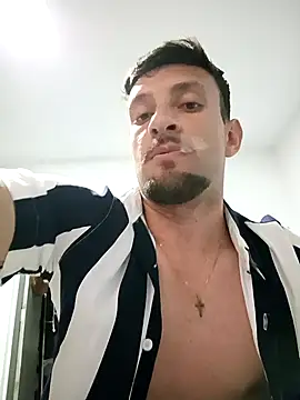 Robertao20cm online show from 11-30-25, 10:43