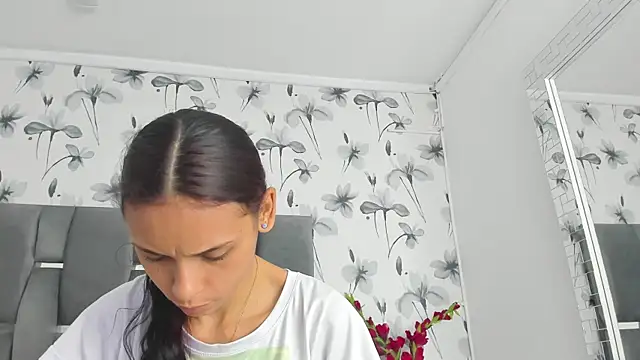 Ehotloveaxxx online show from 10-02-25, 12:41