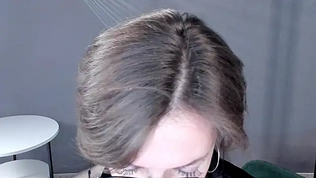 Snapshot of Dorothy_Meyer chatting on 05-13-26, 05:36 Dorothy Meyer online show from 05-13-26, 05:36