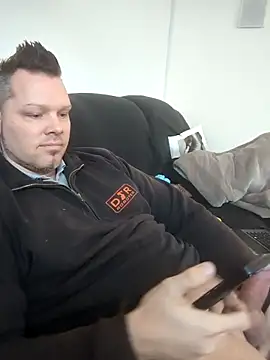 Bastilein1985 online show from 03-18-26, 07:22