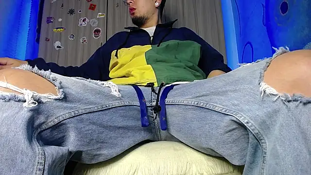 Snapshot of zacwatson_ chatting on 02-02-25, 08:13 zacwatson  online show from 02-02-25, 08:13