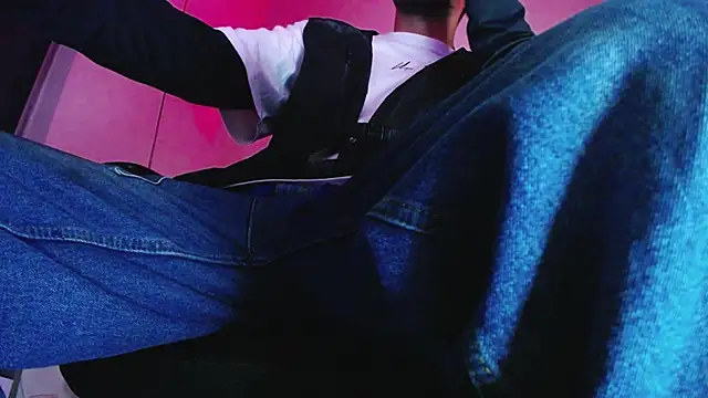 zacwatson  online show from 01-09-26, 02:07