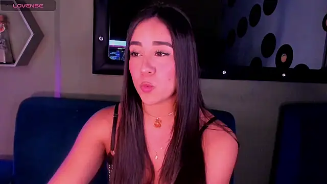 Snapshot of Sussy_Bell01 chatting on 01-31-25, 08:33 Sussy Bell01 online show from 01-31-25, 08:33