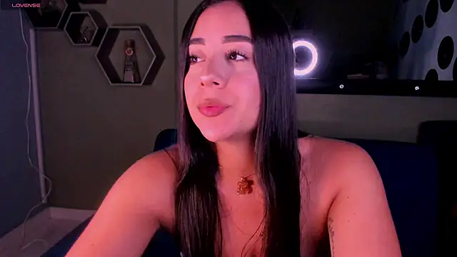 Snapshot of Sussy_Bell01 chatting on 02-10-25, 08:00 Sussy Bell01 online show from 02-10-25, 08:00