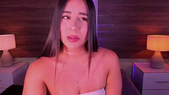 Snapshot of Sussy_Bell01 chatting on 03-10-25, 07:50 Sussy Bell01 online show from 03-10-25, 07:50