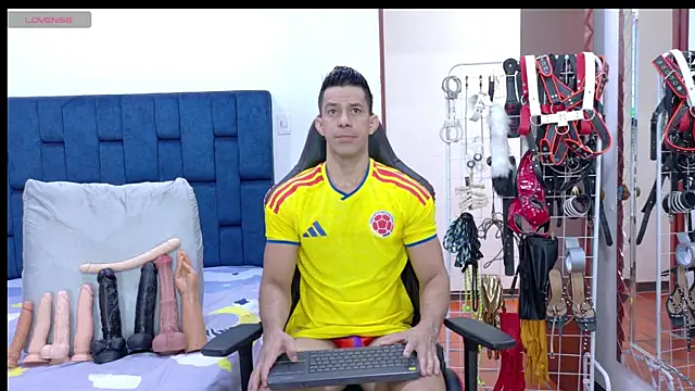 JoseRumbero26 online show from 06-07-26, 12:54