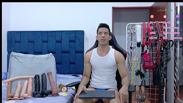 JoseRumbero26 online show from 02-23-26, 04:03