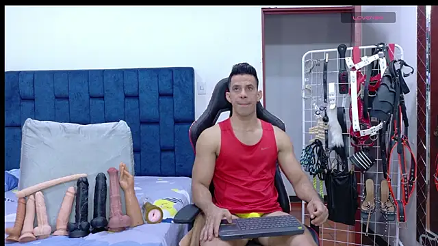 JoseRumbero26 online show from 05-07-26, 01:43
