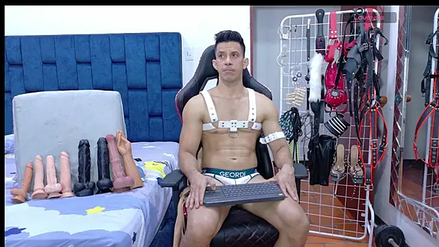 JoseRumbero26 online show from 05-09-26, 03:32