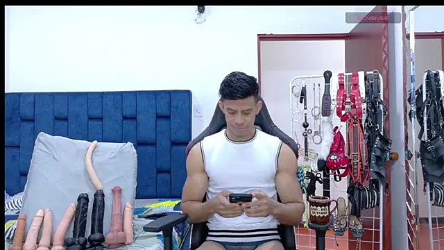 JoseRumbero26 online show from 04-18-26, 01:02