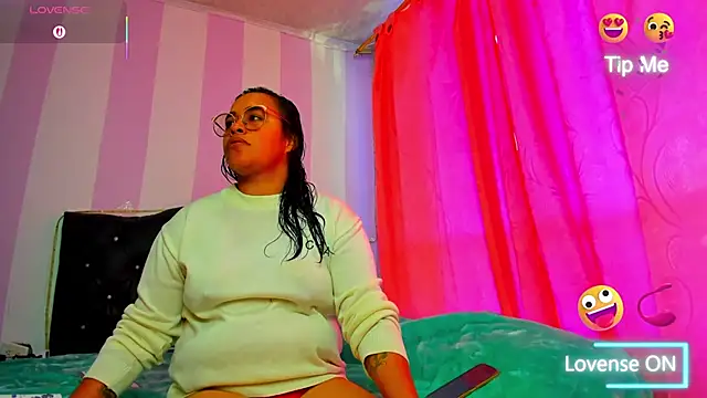 Snapshot of Tita_dirty chatting on 01-07-26, 02:11 Tita dirty online show from 01-07-26, 02:11