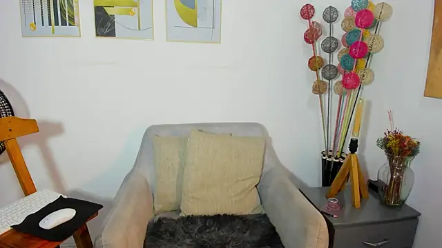 helena copper  online show from 02-04-26, 03:23